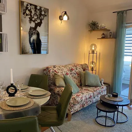 Afrodita Bistrica * Sutivan